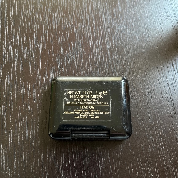 NWOB Elizabeth Arden Eyeshadow: Teak 06 3.3g - Picture 3 of 3